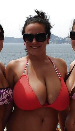 Cute Natural Huge Titted Amateur Brunette Gallery