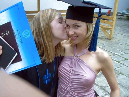 Some more braless nipples!