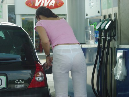 Visible thong lines (candid)