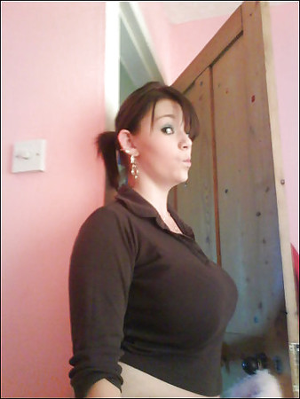 Hot Huge Titted Amateur Brunette Gallery