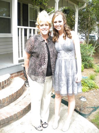 Single Mom & daughter's friend