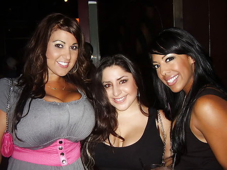 Huge Natural Titted Amateur Brunette Photo Gallery