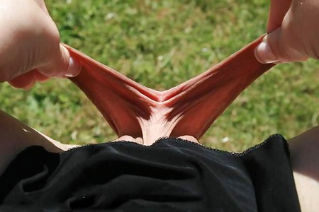 Sanne have big pussy lips