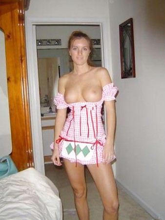 les salopes (flashing tits)