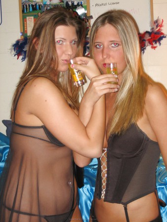 AMATEUR MIX 2: wifes ex gf suck fuck (WheelSex)