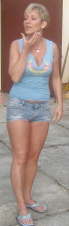 neighbors mom and her friends