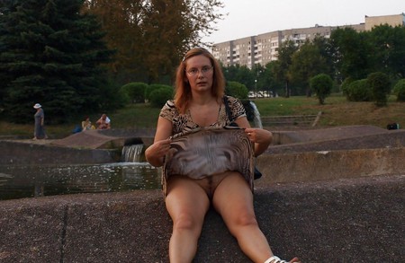 Sluts upskirt and nude on benches 6