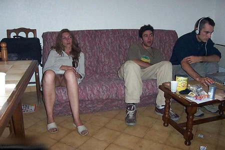 LES SALOPES C COMME LES TRAINS CA PEUT EN CACHER UNE AUTRE