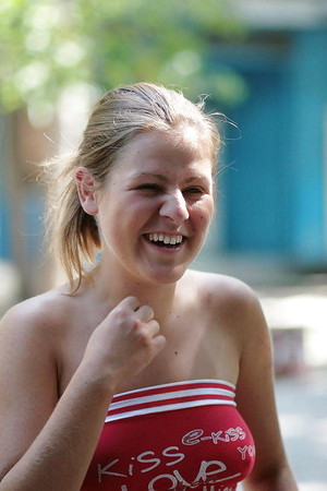 Nipples - Pokies - Braless - Downblouse