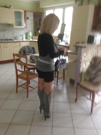 slutty amateur mom Dominique from facebook