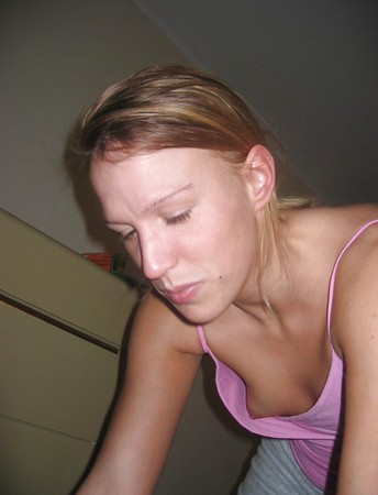 Nip slip and downblouse (Camaster)