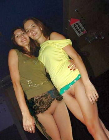 les salopes show her pussy