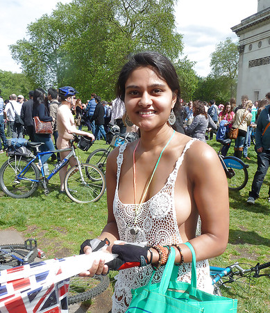 Sexy Indian Girls non nude