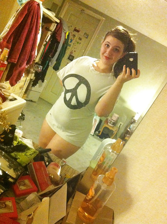 Self-shot Busty Teen with a nice ass