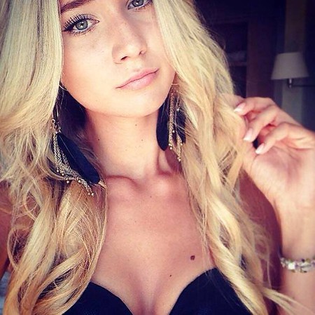 Young teens with big boobs . COMMENT DIRTY FOR MORE