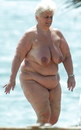 Older nudists on beach! Amateur!