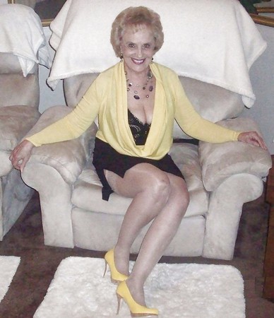 Granny Matures sexy erotic clothed (Mostly)