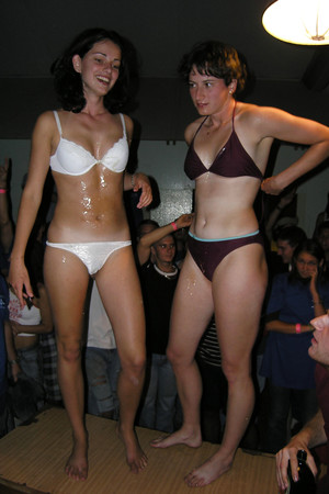 candid voyeur panties thongs flashing tits asses teens