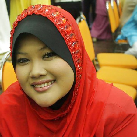 Awek melayu tudung bogel time webcam