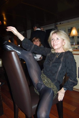Only the best amateur mature ladies in pantyhose 1.