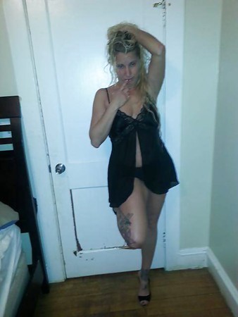 Amateur Mature Slut Wives