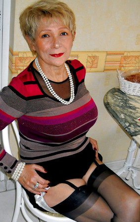Older women, elegant and sexy 2