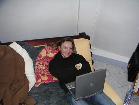 beautiful alone house wife-i fuck her in the home