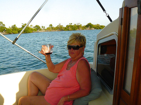 Hubby Shares Florida Wife With Friends