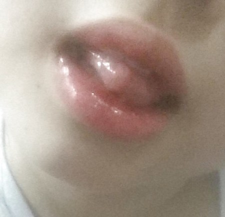 Korean girl takes self pics