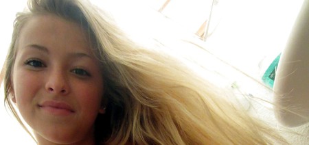 Young Girl Amateur 12 - Naked Selfies