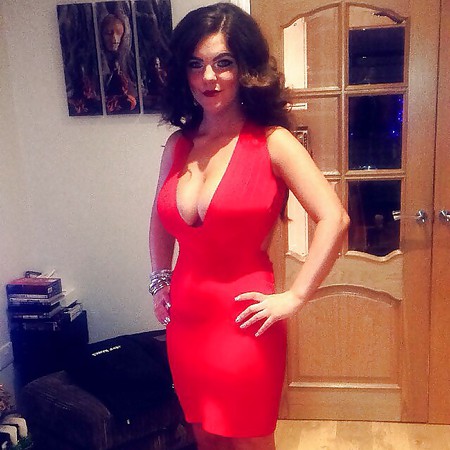 Amateur Chav Sluts Teens Bimbos Blondes Brunettes Milfs