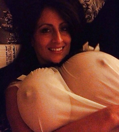 Selfie Amateur MILFS and Mature - vol 39!