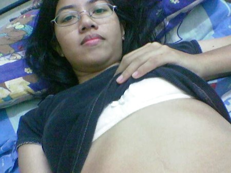 malay- awek uitm ghairah posing