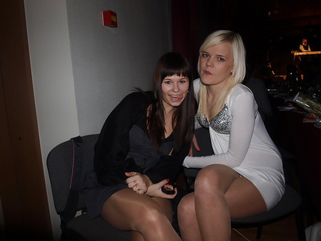 Real Amateur Girls wearing Pantyhose