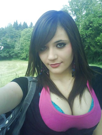 Hot And Busty Brunette Teen Amateur Gallery