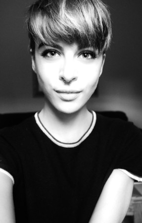 Short Hair Sexy Women 2