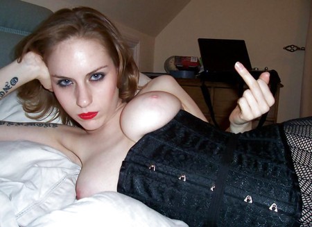 Hot Amateur Teen sucks and fucks