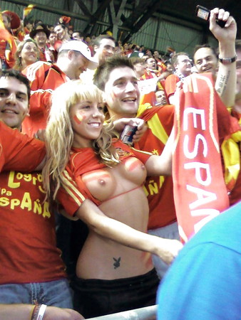 girls exhibit   their pussy ass tits in public