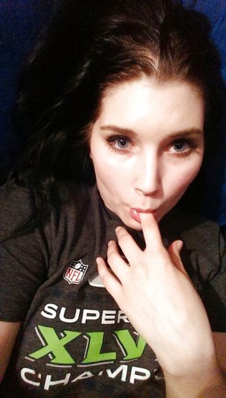 White teen with big booty (BBC slut)