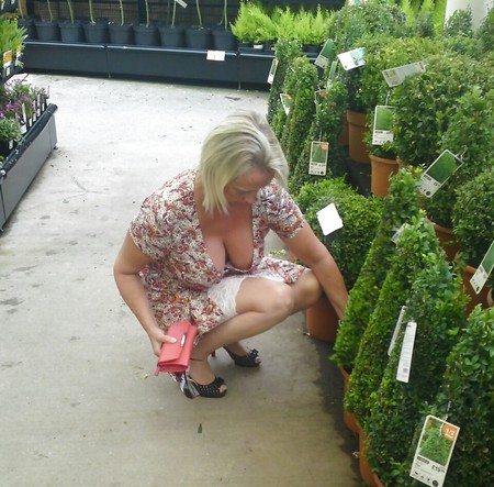 Geile reife Nonnude Huren Mai 2015