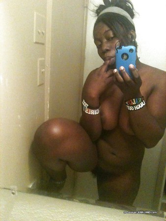 Naked Ebony Selfies 3