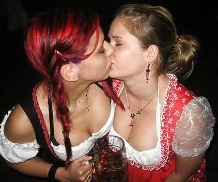 Oktoberfest Girls
