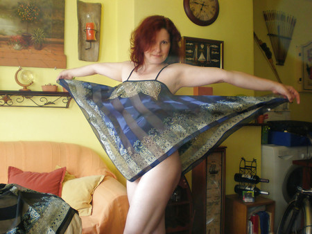 Sexy Busty Mature Wife Justina