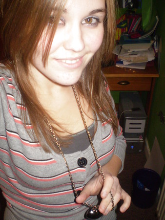 Chubby teen posing for her boyfriend