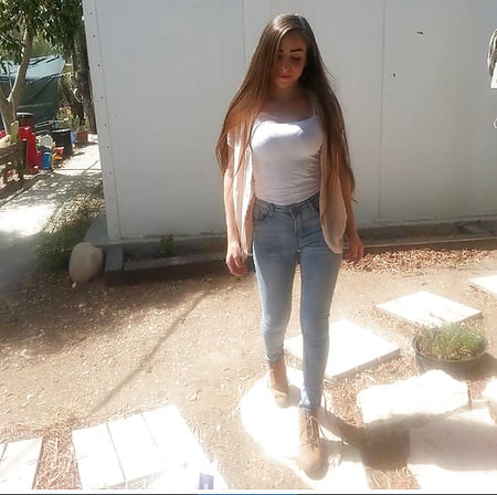 Hot Teen with big Boobs