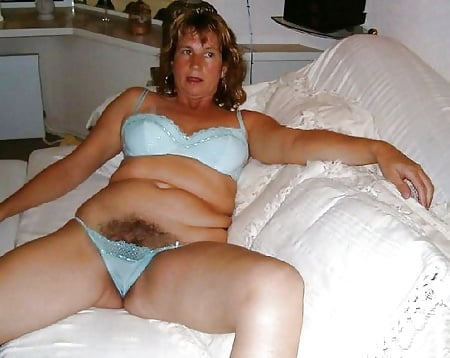 Mature grannies with hairy cunt! Amateur mixed!